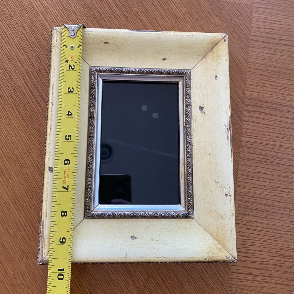 Antique Wood Frame 4x6 - Picture 3 of 5
